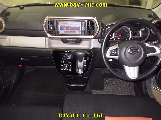 DAIHATSU BOON