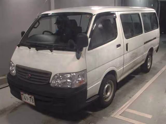 TOYOTA HIACE
