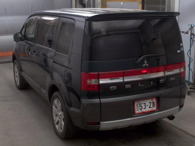 MITSUBISHI DELICA D:5