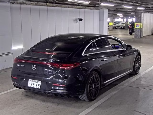 MERCEDES-BENZ EQE