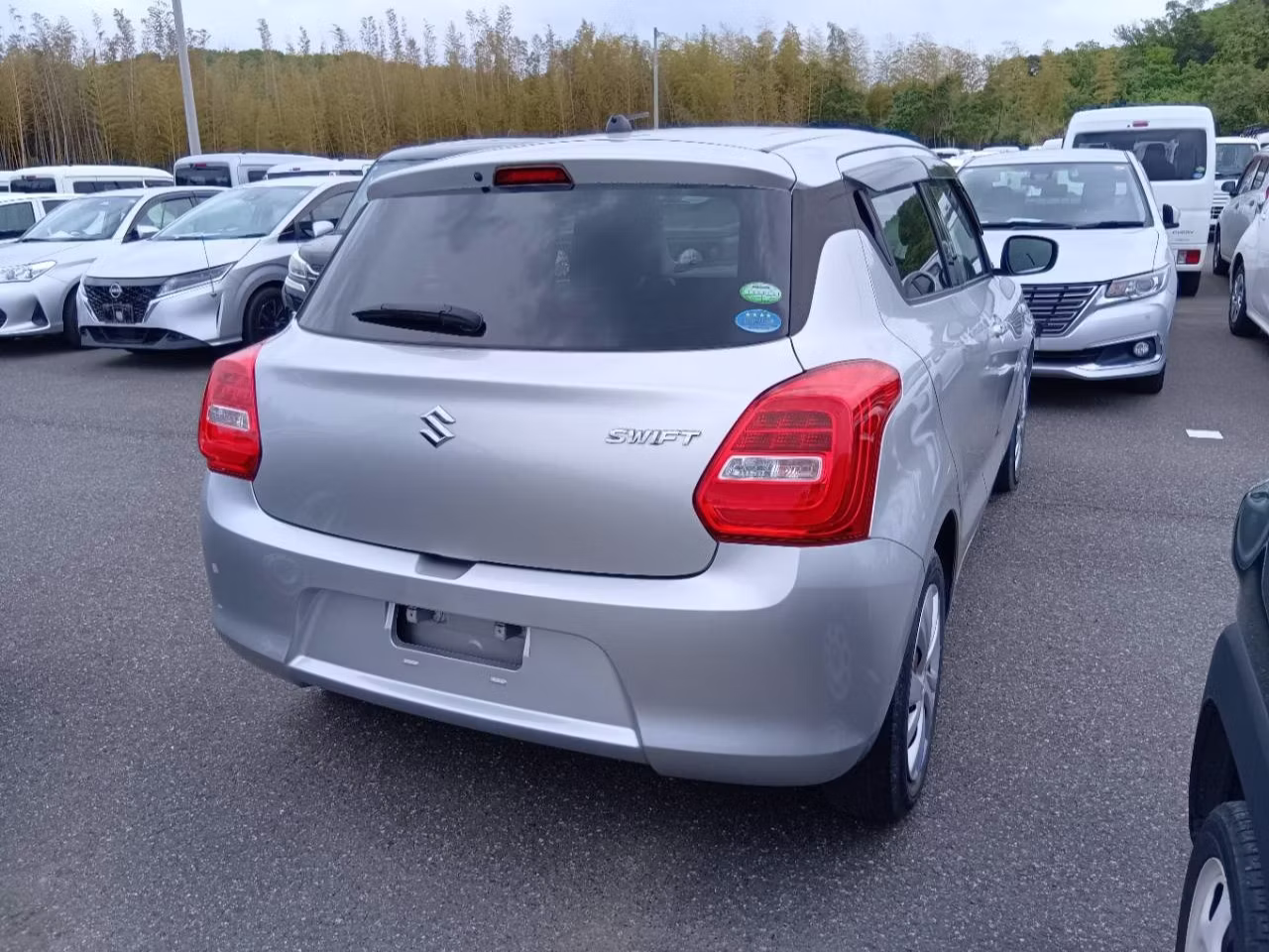SUZUKI SWIFT