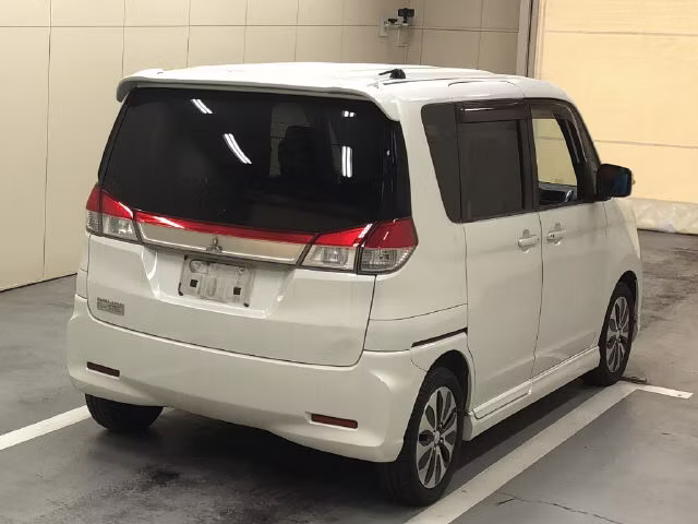 MITSUBISHI DELICA D:2