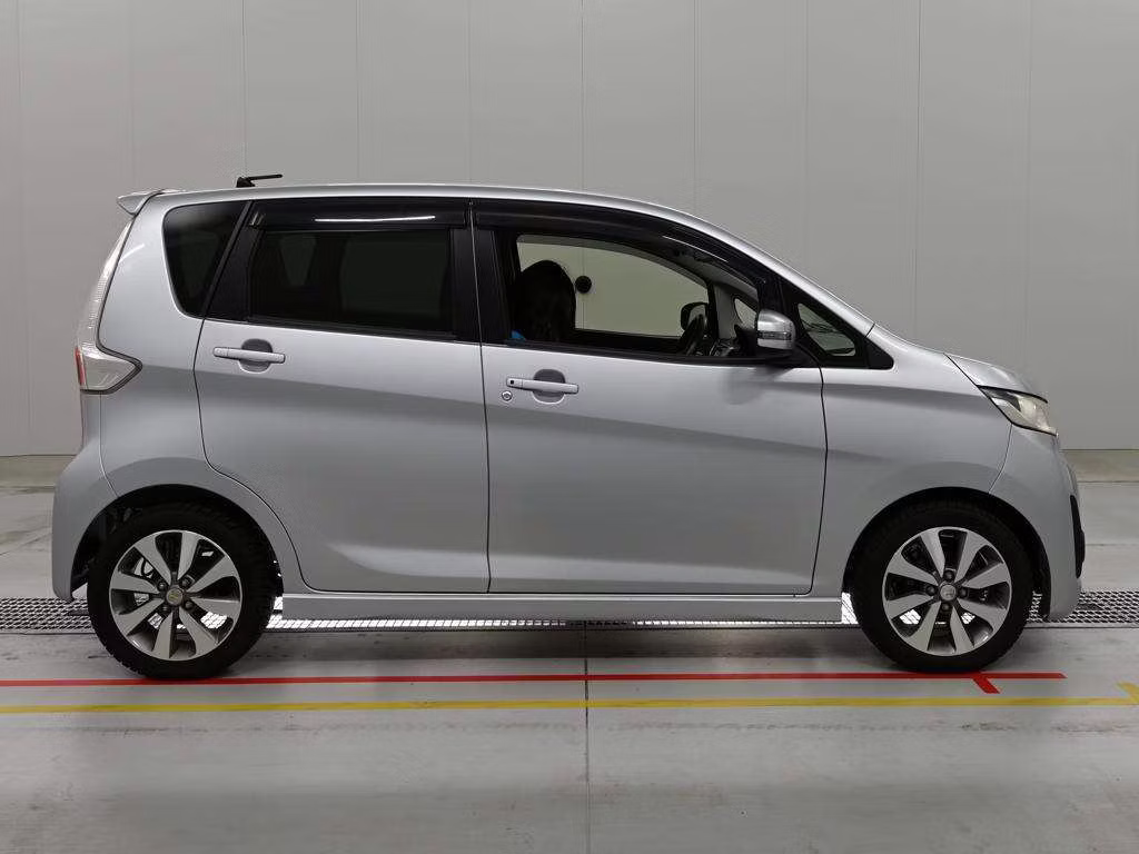 MITSUBISHI EK CUSTOM