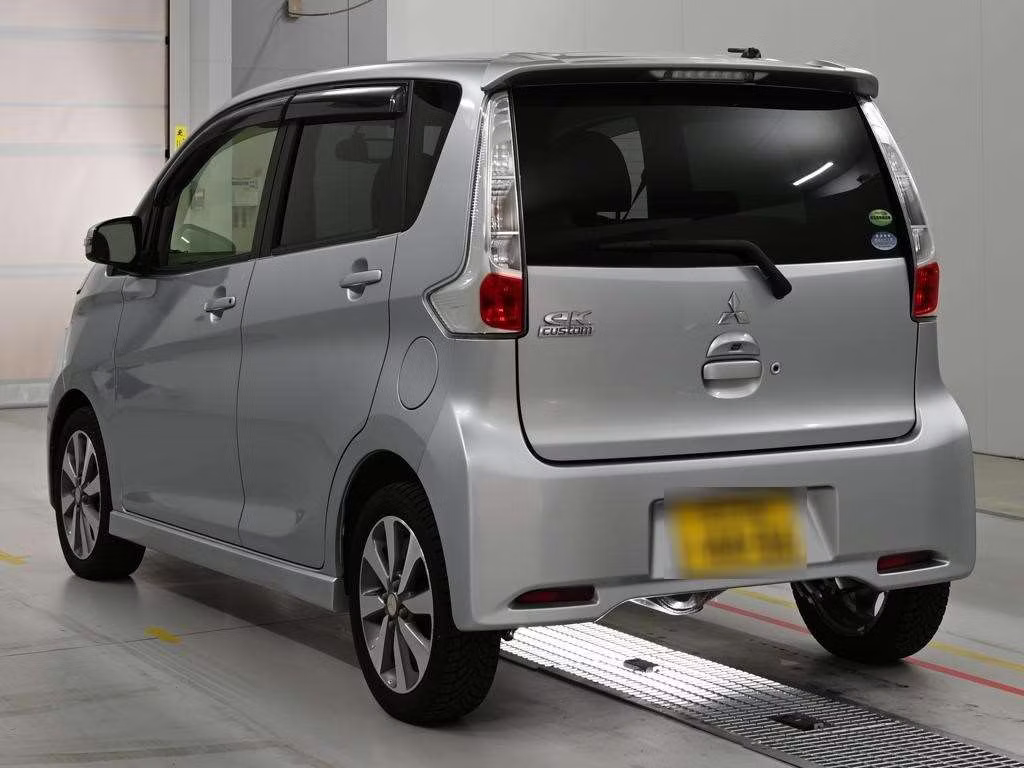 MITSUBISHI EK CUSTOM