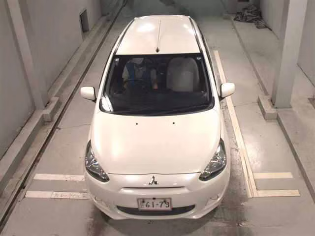 MITSUBISHI MIRAGE