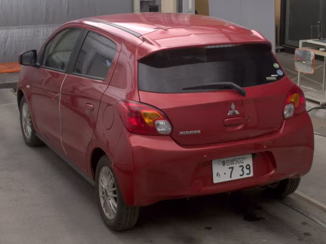 MITSUBISHI MIRAGE