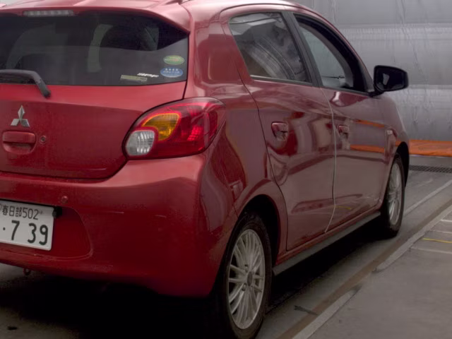 MITSUBISHI MIRAGE