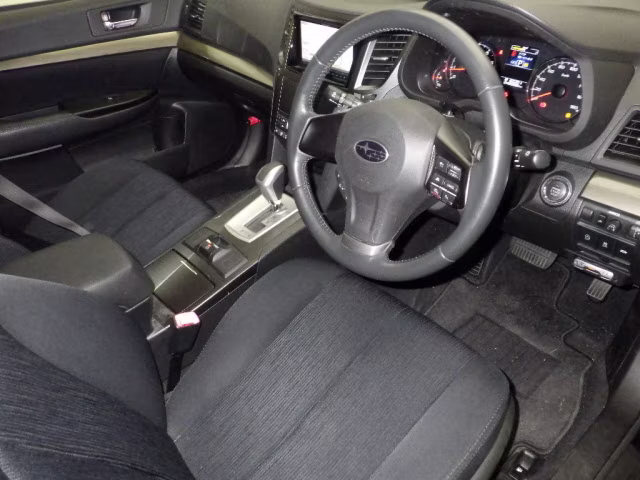 SUBARU LEGACY