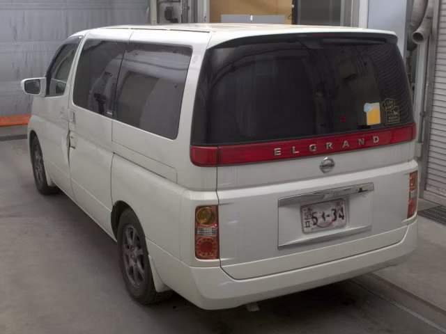 NISSAN ELGRAND