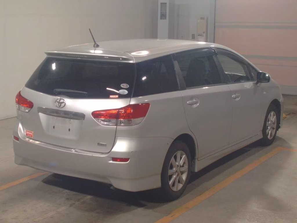 TOYOTA WISH