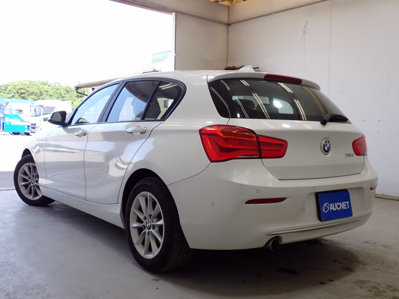BMW 1-SERIES