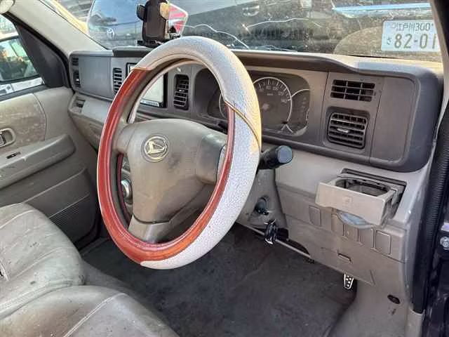 DAIHATSU ATRAI