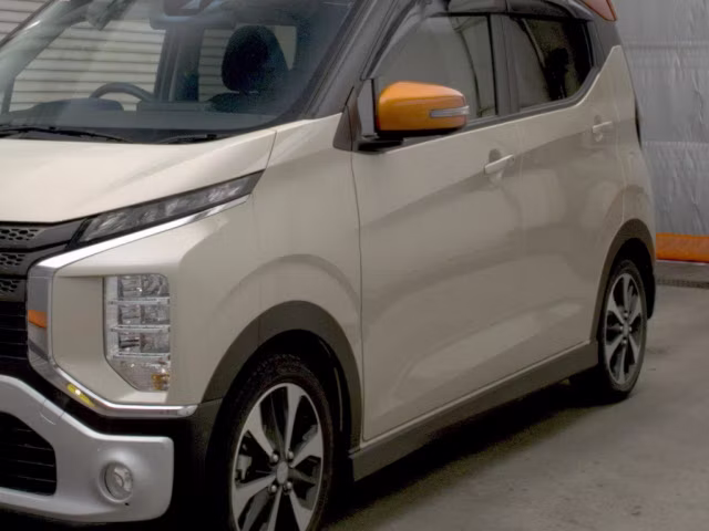 MITSUBISHI EK X