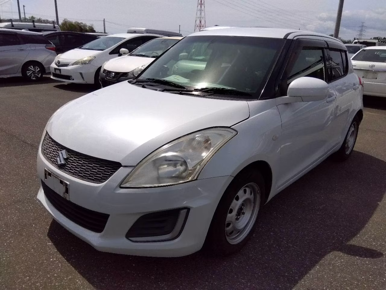 SUZUKI SWIFT