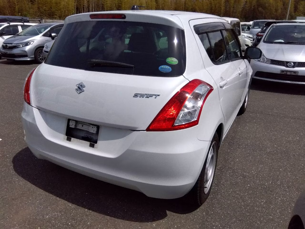 SUZUKI SWIFT