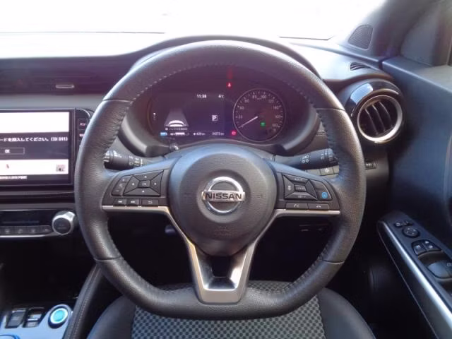 NISSAN KICKS