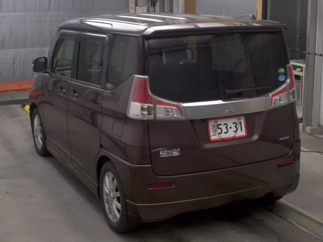 MITSUBISHI DELICA D:2