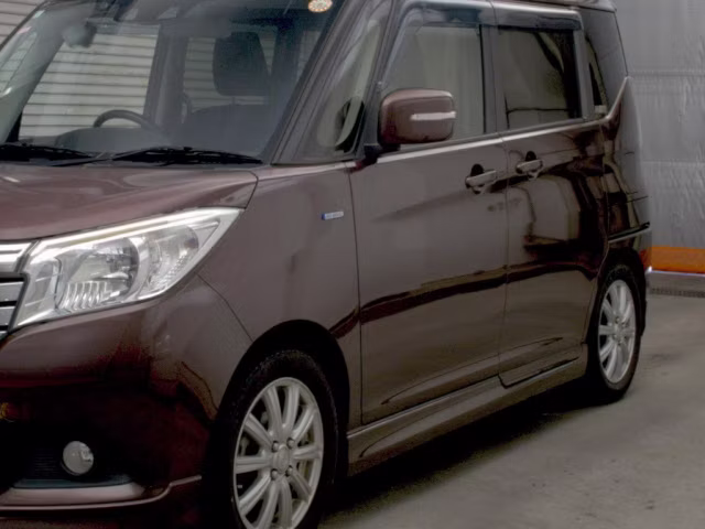 MITSUBISHI DELICA D:2