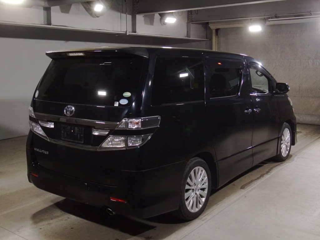 TOYOTA VELLFIRE