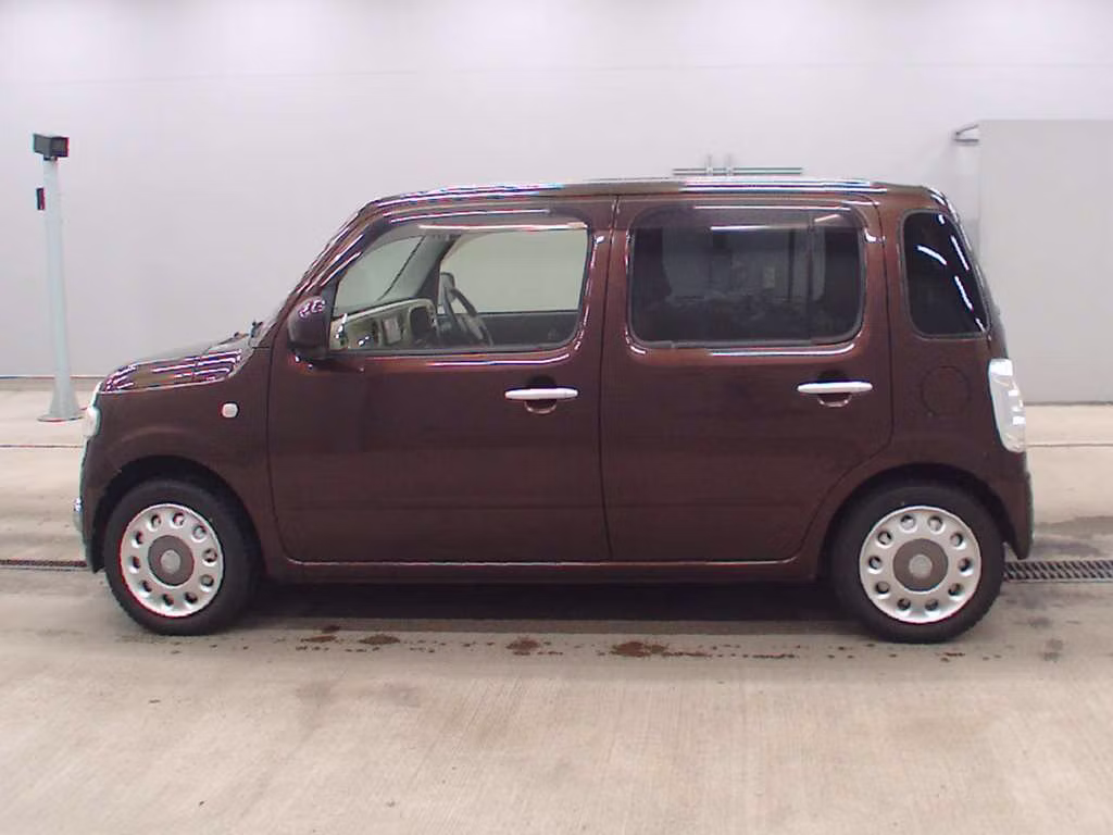 DAIHATSU MIRA COCOA