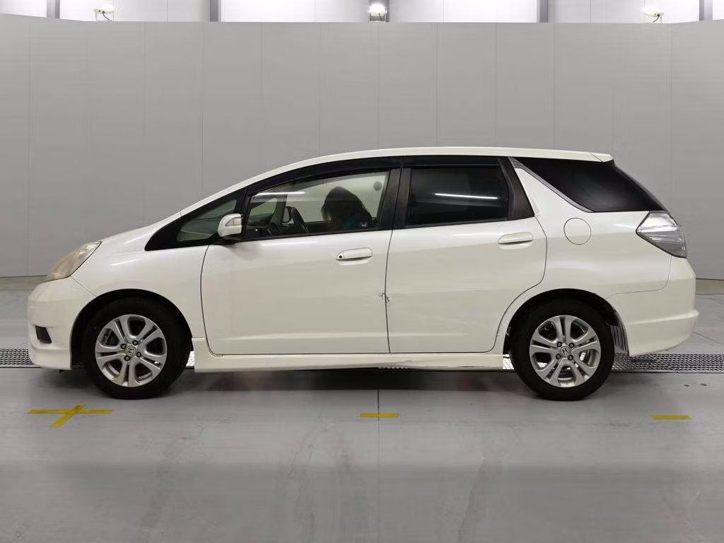 HONDA FIT SHUTTLE