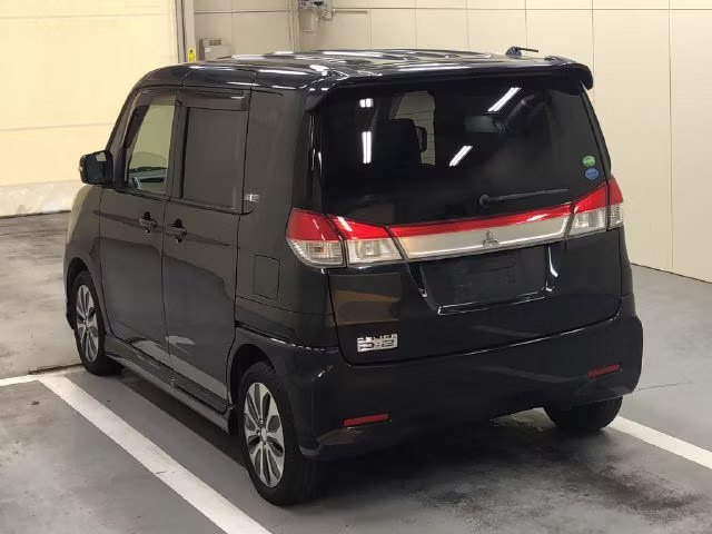 MITSUBISHI DELICA D:2