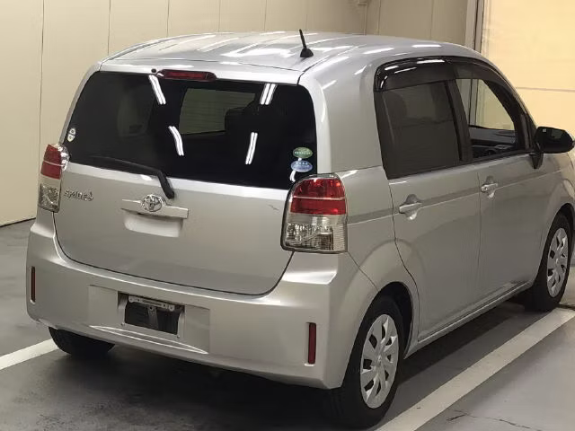 TOYOTA SPADE