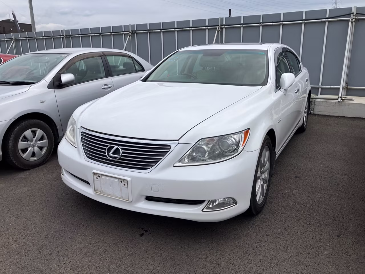 LEXUS LS460