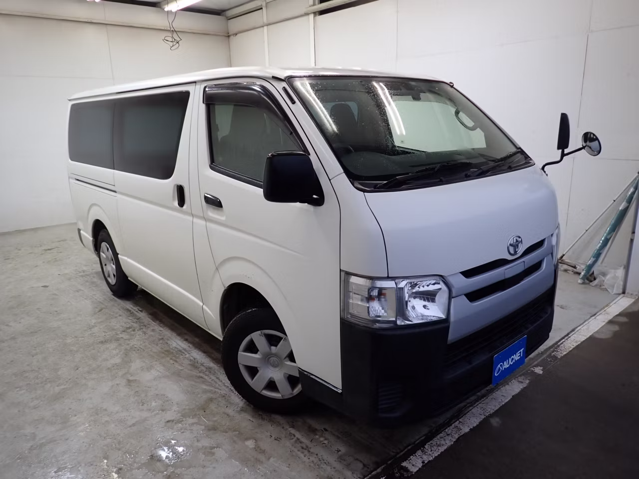 TOYOTA REGIUS ACE