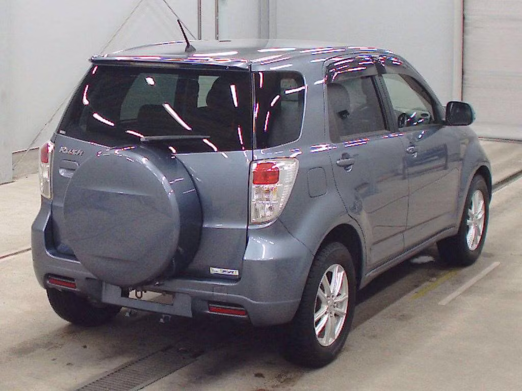 TOYOTA RUSH