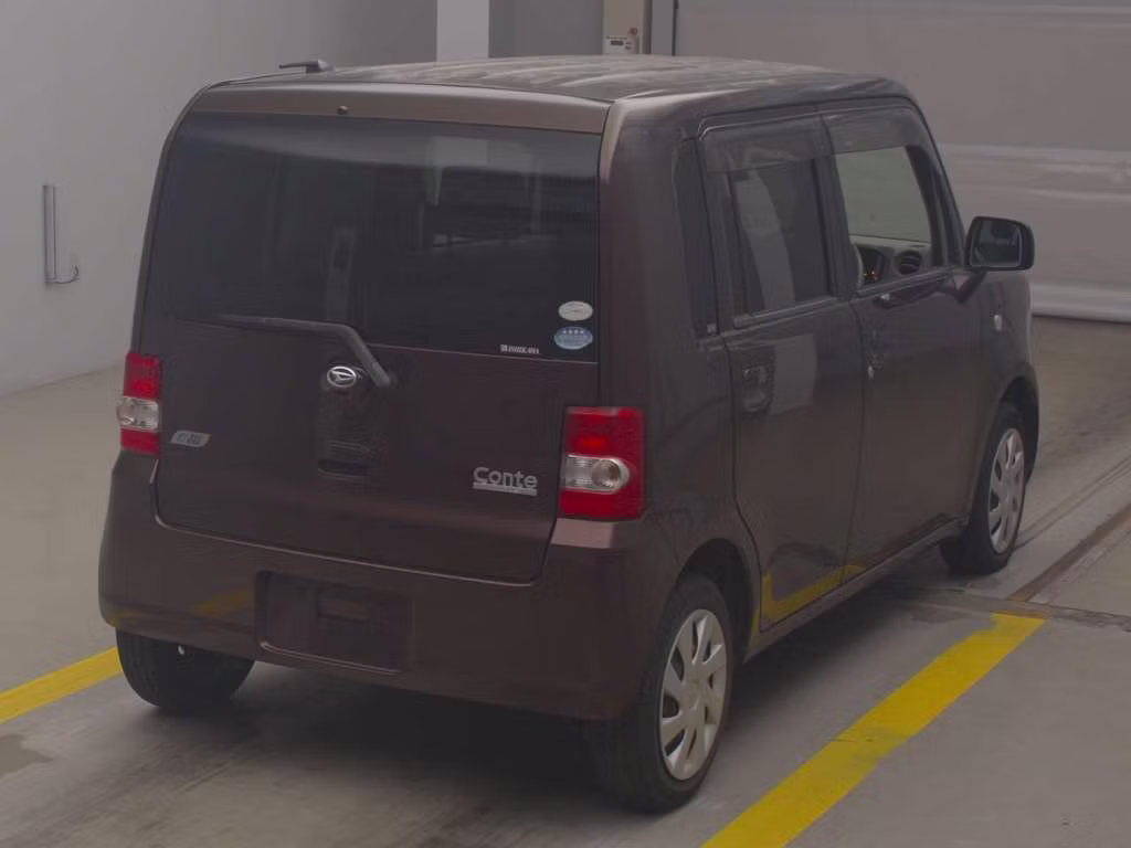 DAIHATSU MOVE CONTE