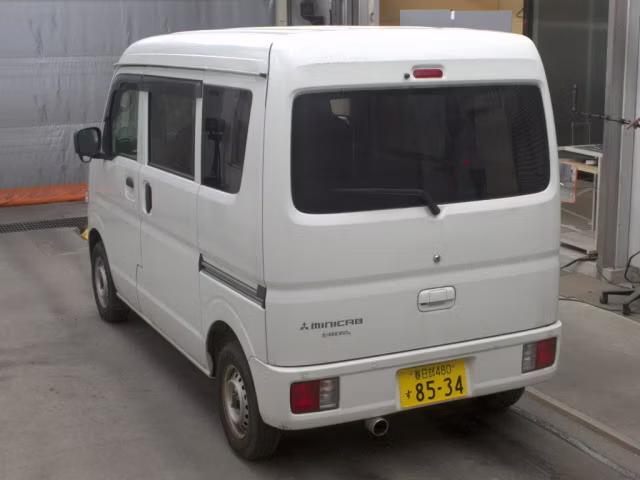 MITSUBISHI MINICAB