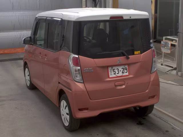 MITSUBISHI EK SPACE