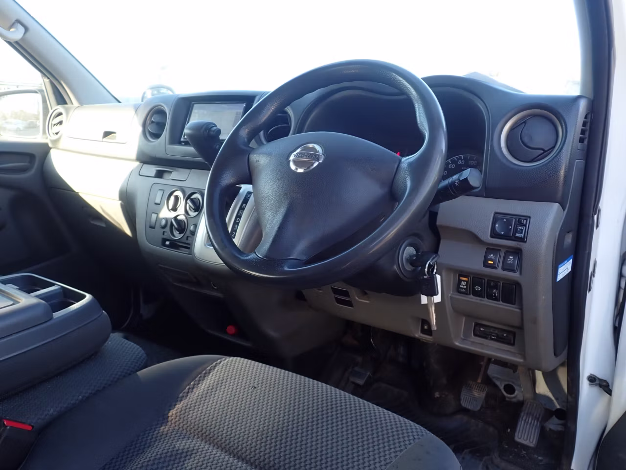 NISSAN NV350 CARAVAN