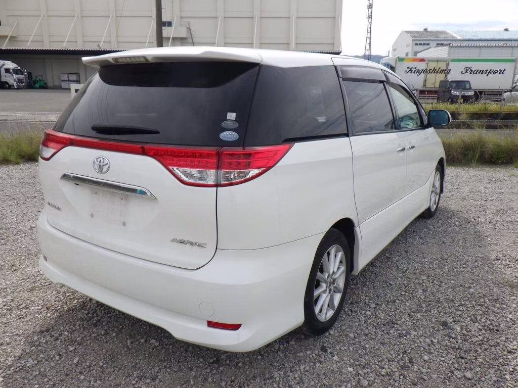 TOYOTA ESTIMA