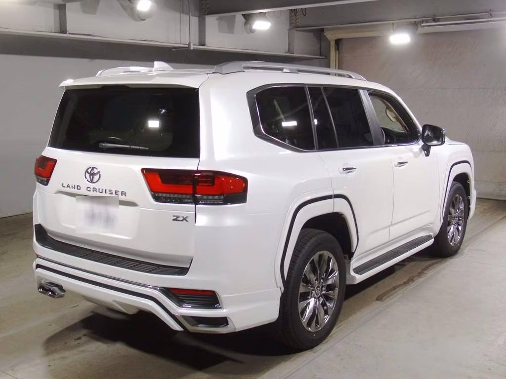 TOYOTA LAND CRUISER