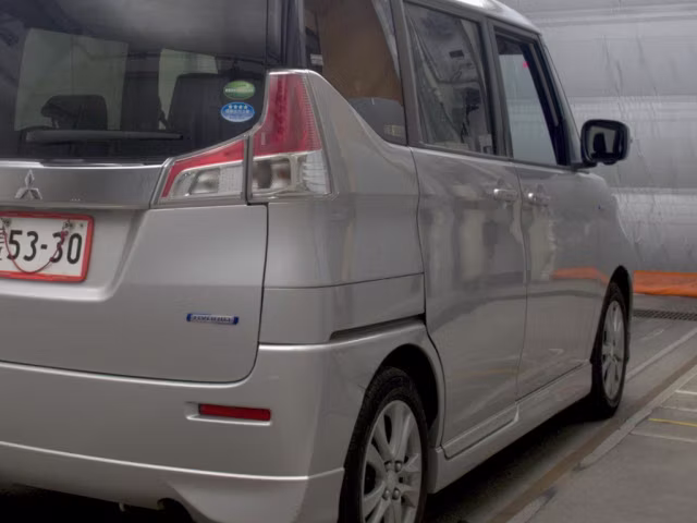 MITSUBISHI DELICA D:2