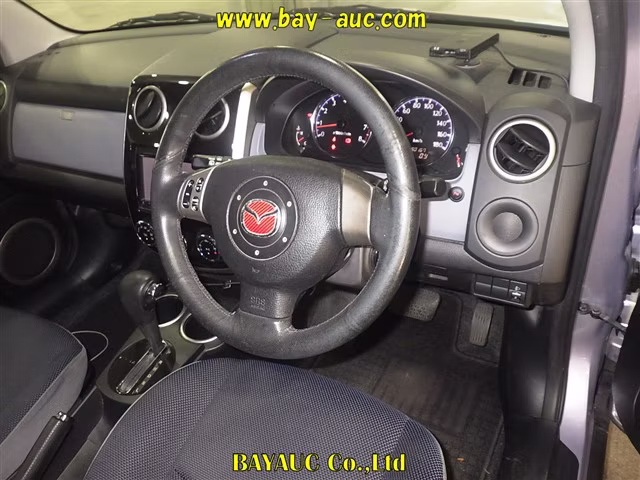 MAZDA VERISA