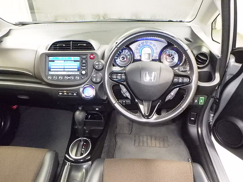 HONDA FIT SHUTTLE