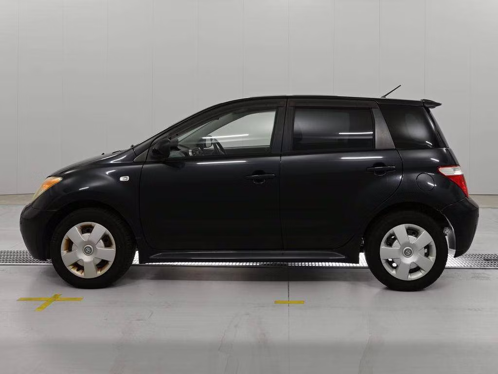 TOYOTA IST