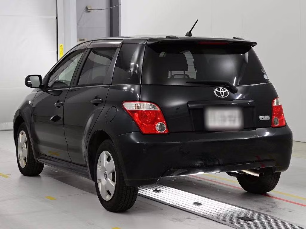 TOYOTA IST