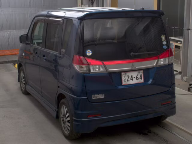 MITSUBISHI DELICA D:2