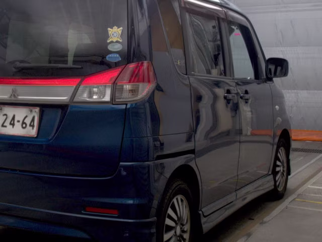 MITSUBISHI DELICA D:2