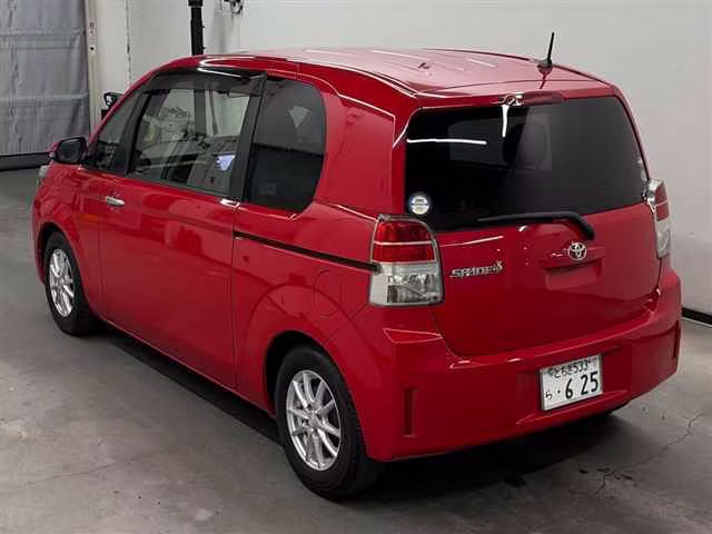 TOYOTA SPADE