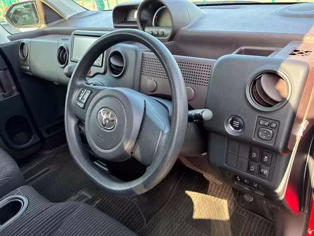 TOYOTA SPADE