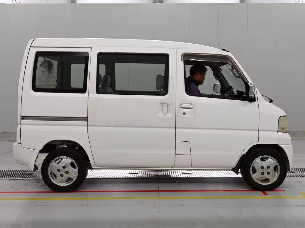 MITSUBISHI TOWN BOX