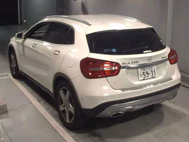 MERCEDES-BENZ GLA-CLASS