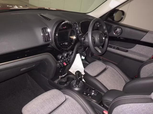 MINI CROSSOVER