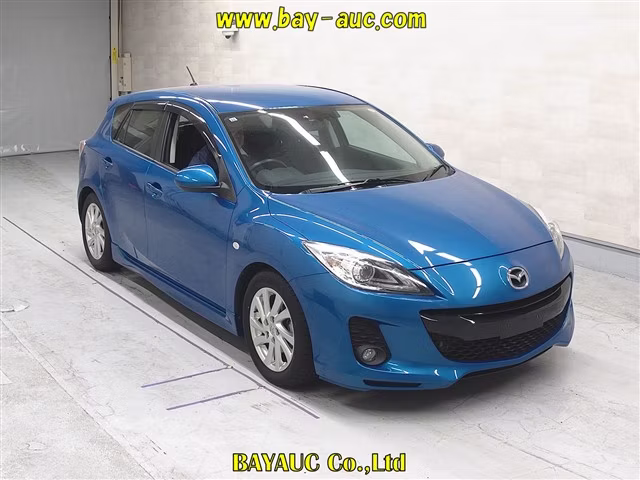 MAZDA AXELA