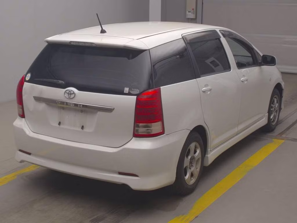 TOYOTA WISH